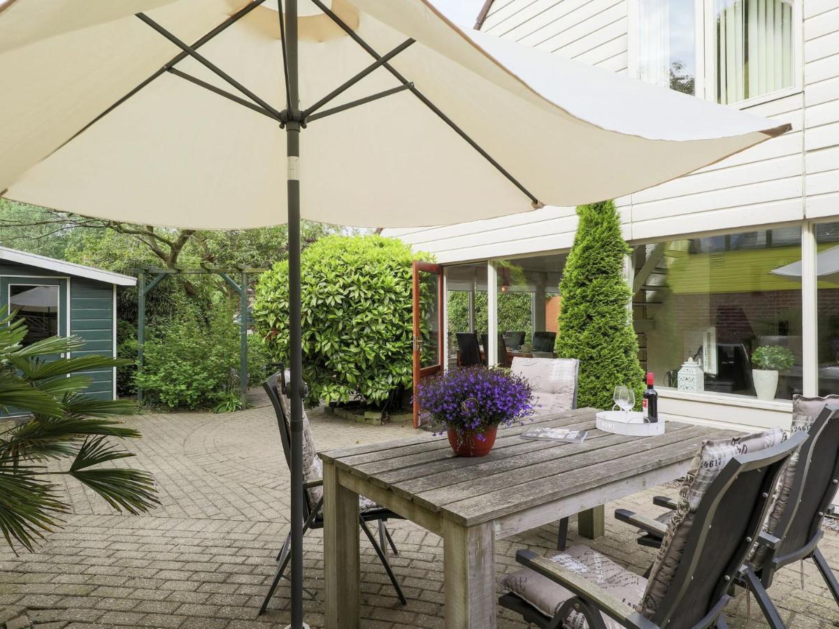 Cosy Holiday Home In Noordwijkerhout Near Lake Extérieur photo